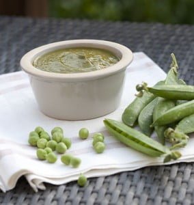 Velouté aux petits pois et feuilles de blettes
