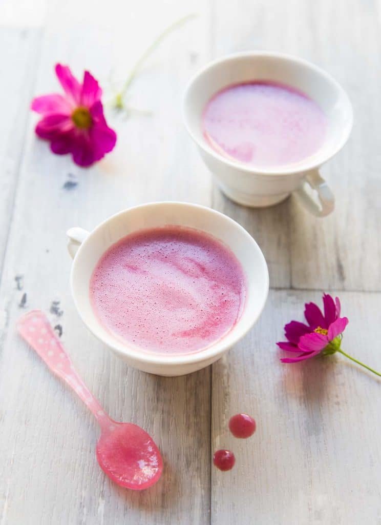 Recette Pink latte - une boisson énergisante pour le matin