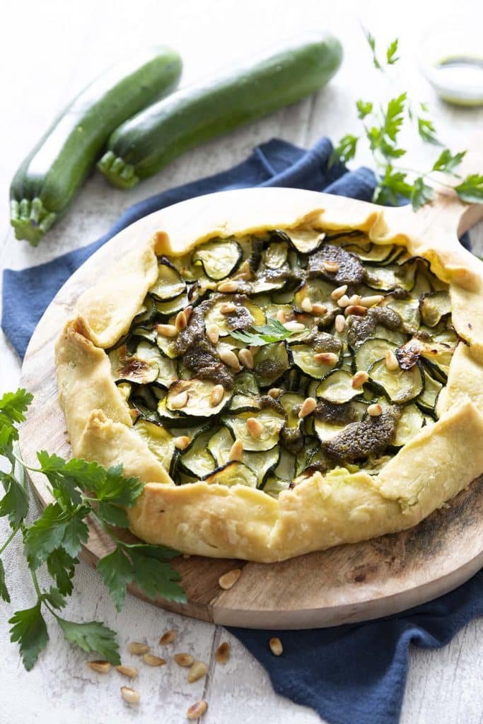 Recette Tarte rustique à la courgette et au pesto de persil