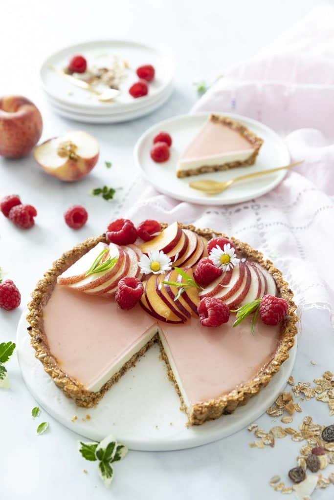 Photo de la recette : Tarte panna cotta muesli, fleur d’oranger et pêches