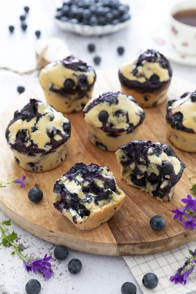 Photo de la recette : Muffins aux myrtilles ultra moelleux (sans lactose) + vidéo
